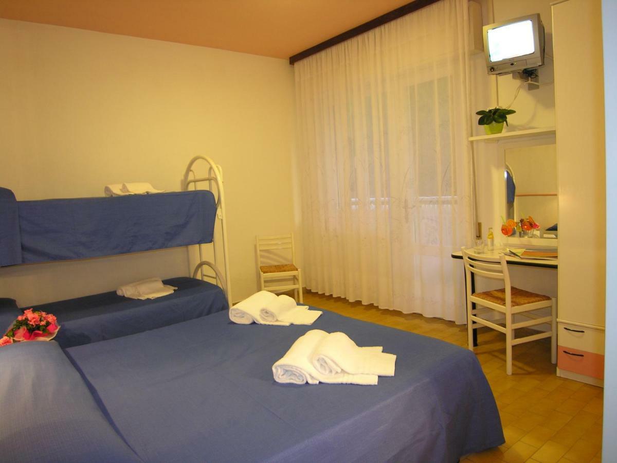 Hotel Garni Tahiti Bibione Ngoại thất bức ảnh